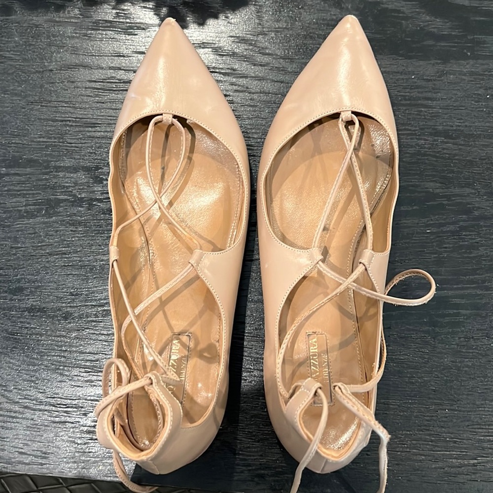 Aquazzura leather ballet flats in nude. Size 40.